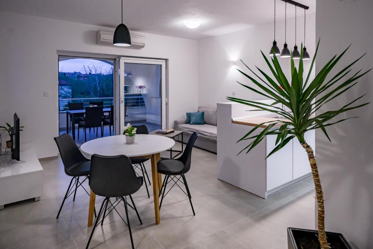 Apartmani Villa Zora Lopar Zewnętrze zdjęcie
