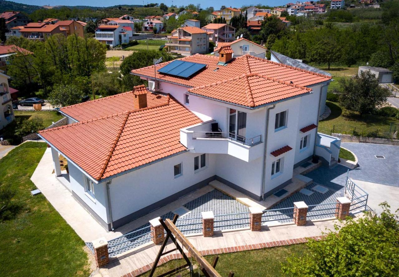 Apartmani Villa Zora Lopar Zewnętrze zdjęcie